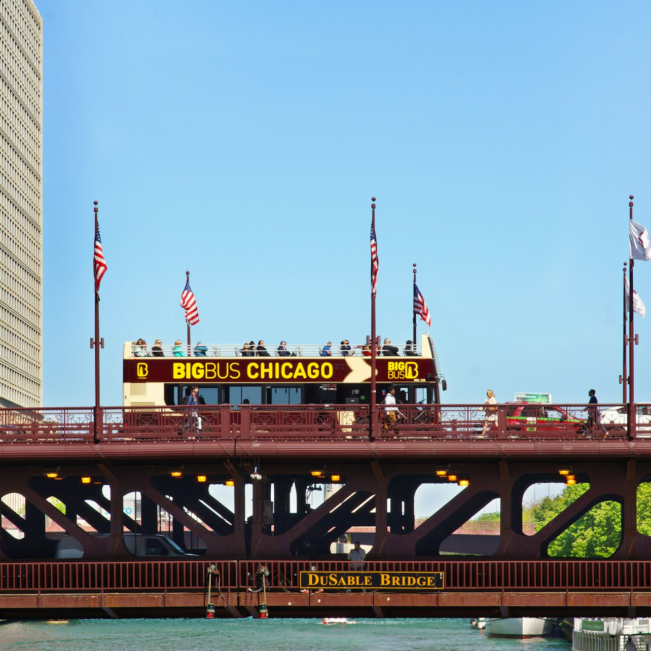 Hop-on Hop-off Bus Chicago - Photo 1 of 6